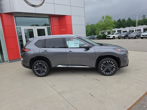 New 2026 Nissan Rogue Platinum w/ Platinum Premium Package AWD/4WD image 8