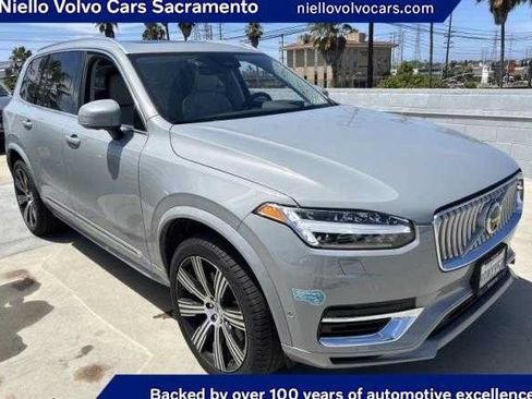 Used 2025 Volvo XC90 T8 Ultra w/ Protection Package Premier AWD/4WD image 1