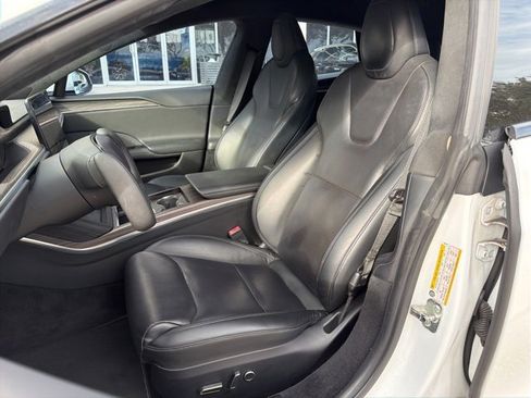 Used 2022 Tesla Model S image 10