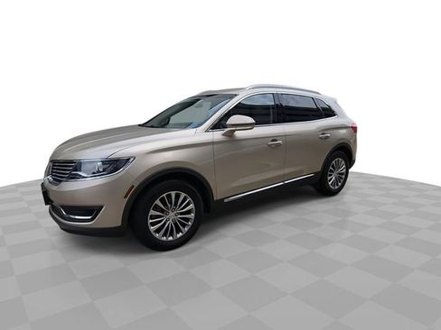 Used 2017 Lincoln MKX Select w/ Select Plus Package FWD image 4