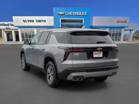 New 2026 Chevrolet Traverse LT image 12