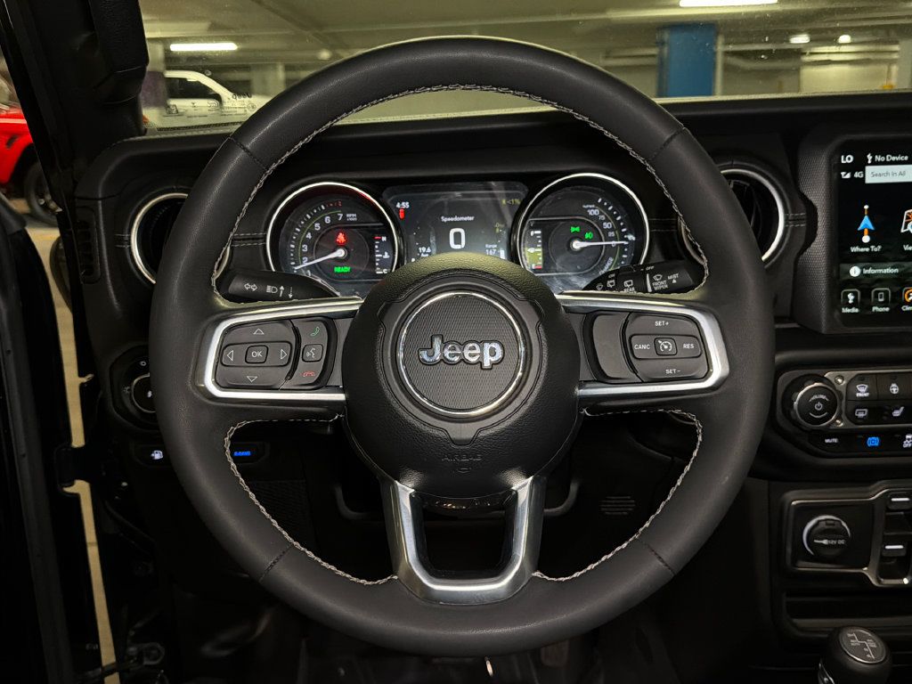 Used 2023 Jeep Wrangler Unlimited Sahara w/ Cold Weather Group AWD/4WD image 25