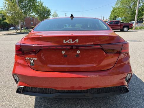 Used 2023 Kia Forte LXS FWD image 4