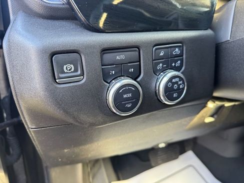 Used 2024 GMC Sierra 1500 SLT image 27
