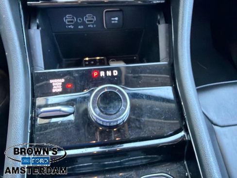 Used 2023 Jeep Grand Cherokee L Limited AWD/4WD image 17