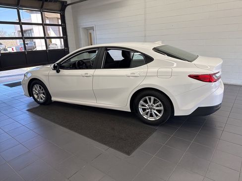 Certified 2025 Toyota Camry LE w/ Convenience Package image 5