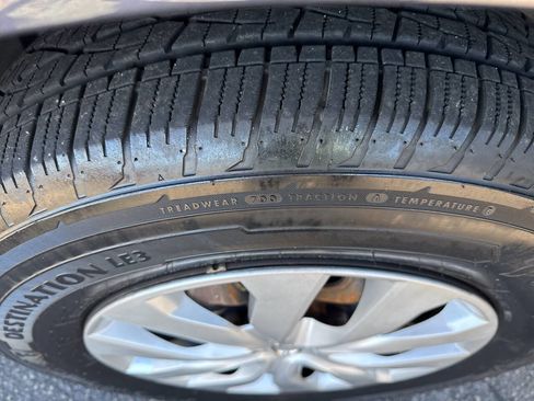 Used 2013 Chevrolet Traverse LS image 32