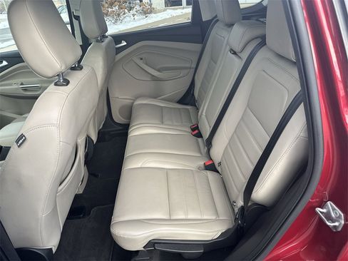 Used 2019 Ford Escape Titanium image 24