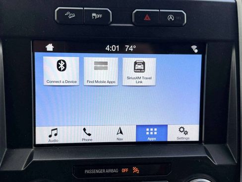 Used 2018 Ford F150 Lariat w/ Equipment Group 502A Luxury AWD/4WD image 32