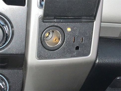 Used 2018 Ford F250 Lariat w/ Chrome Package image 22