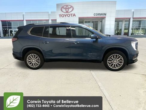 Used 2025 GMC Acadia Denali image 9