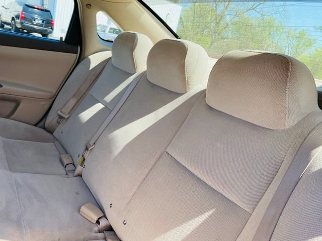 Used 2006 Chevrolet Impala LS FWD image 16