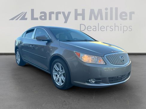 Used 2012 Buick LaCrosse Premium w/ Entertainment Package FWD image 7