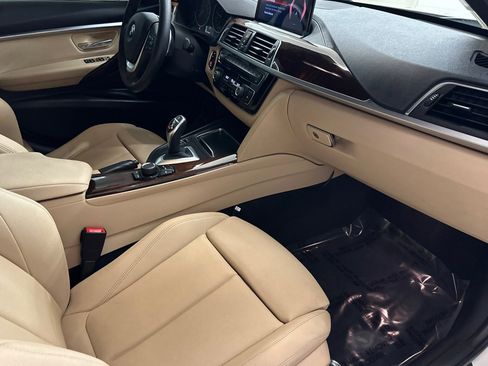 Used 2018 BMW 330i Sedan RWD image 31