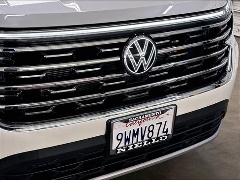 Certified 2026 Volkswagen Atlas SEL AWD/4WD image 36