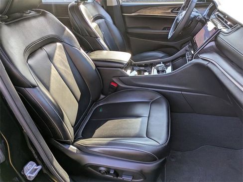 Certified 2023 Jeep Grand Cherokee L Limited w/ Black Appearance Package image 29