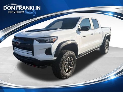 Used 2024 Chevrolet Colorado ZR2 w/ ZR2 Convenience Package III AWD/4WD image 1