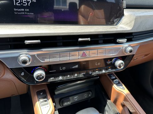 Certified 2025 Kia Telluride EX X-Line AWD/4WD image 31