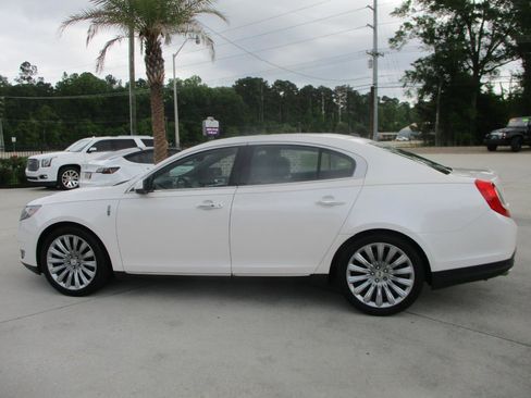 Used 2014 Lincoln MKS w/ Equipment Group 101A image 10