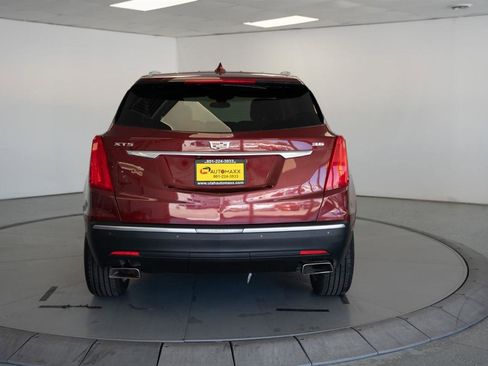 Used 2018 Cadillac XT5 Premium Luxury FWD image 6