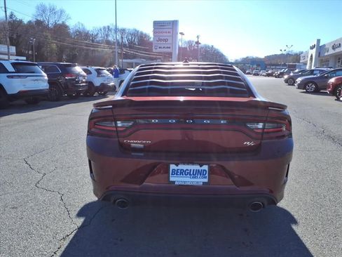 Used 2022 Dodge Charger R/T w/ Plus Group image 5