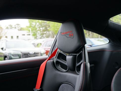 Used 2019 Porsche 911 GT2 RS RWD image 13