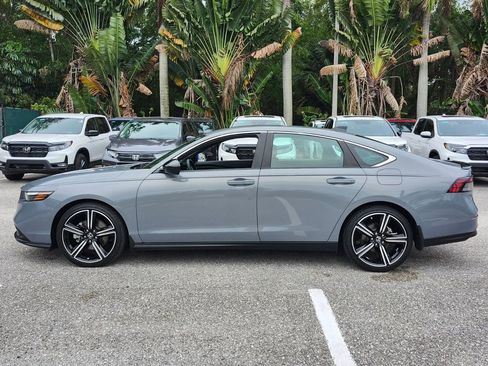 Used 2024 Honda Accord Sport image 4
