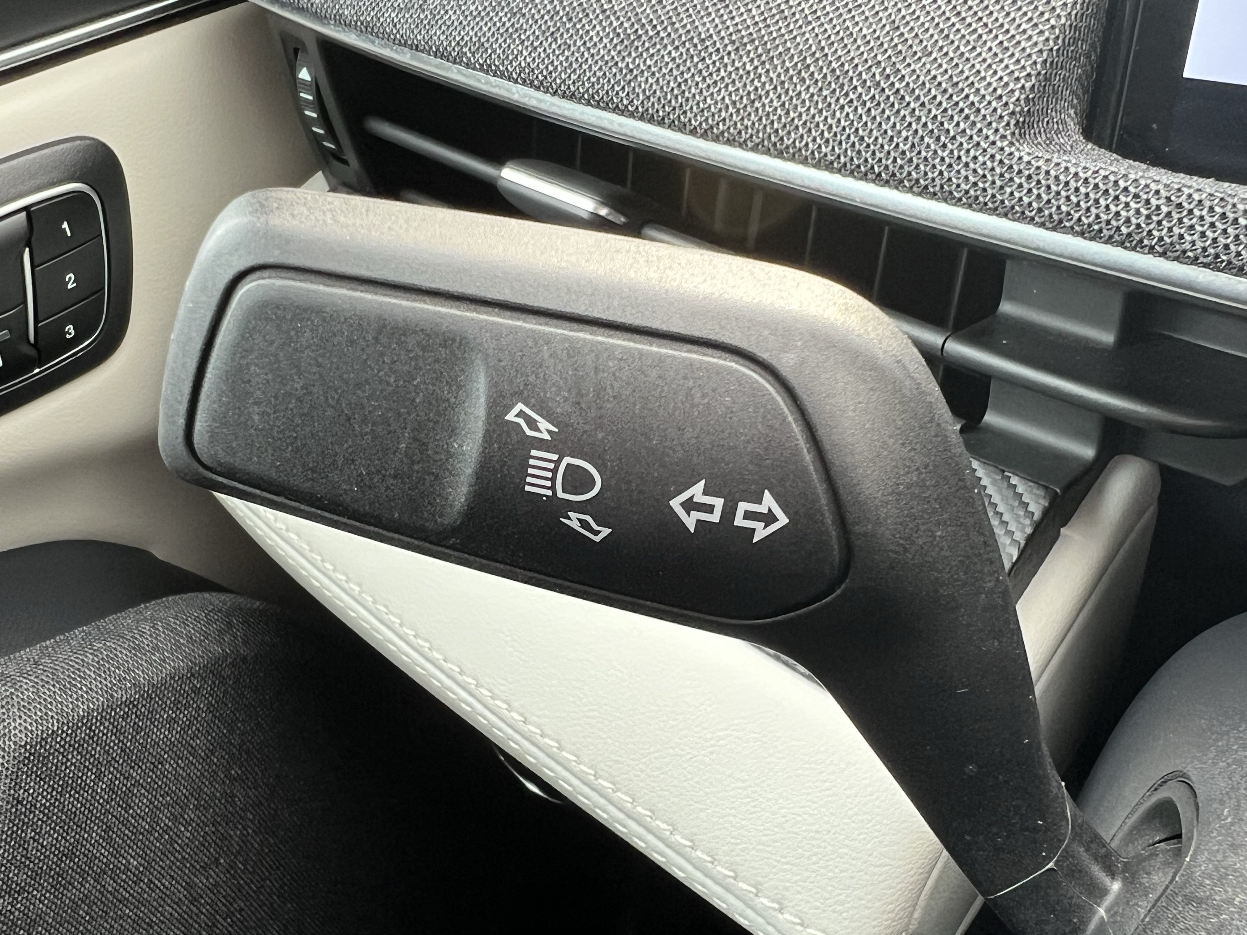 Used 2023 Ford Mustang Mach-E Premium AWD/4WD image 34