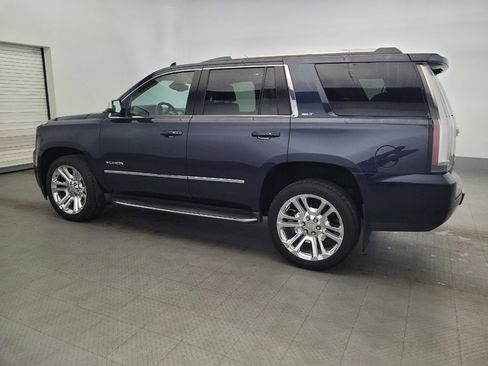 Used 2017 GMC Yukon SLT w/ Premium Edition AWD/4WD image 3