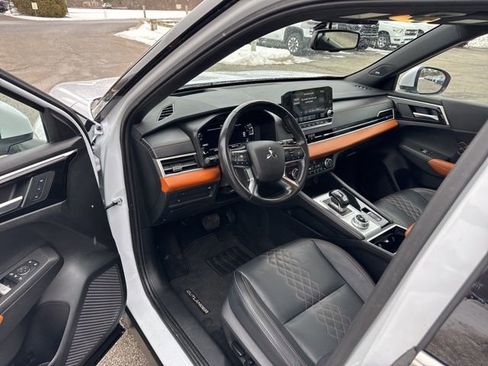 Used 2024 Mitsubishi Outlander SEL image 53