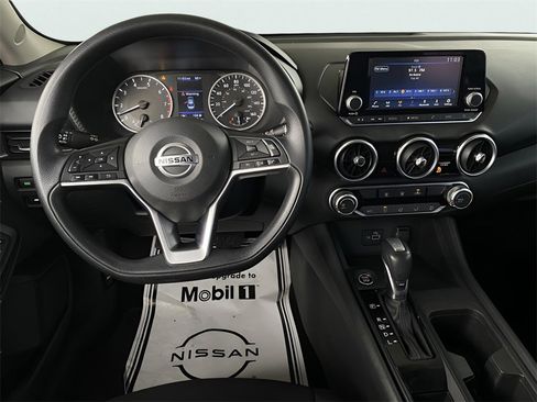Used 2023 Nissan Sentra S image 17