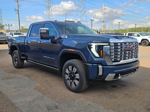 New 2026 GMC Sierra 2500 Denali image 8