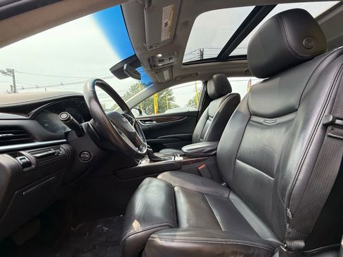 Used 2016 Cadillac XTS Premium image 8