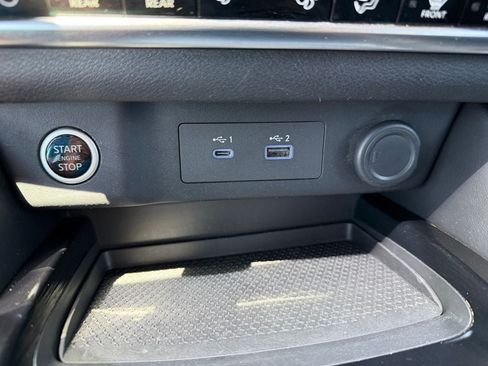 Used 2021 Nissan Rogue SL FWD image 19