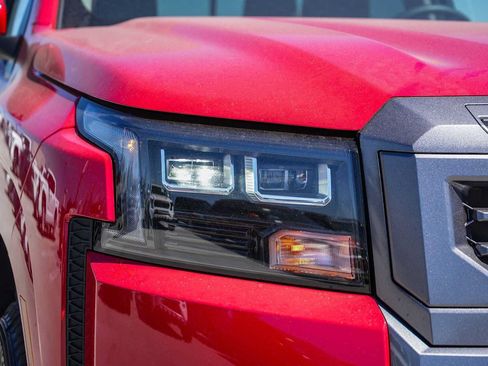 New 2026 Nissan Frontier SV w/ Tow Package AWD/4WD image 4