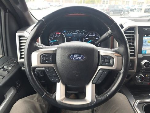 Used 2018 Ford F250 Platinum image 13