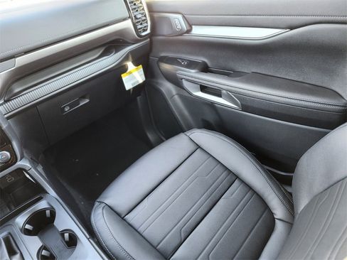 New 2025 Ford Ranger Lariat w/ Convenience Package image 15