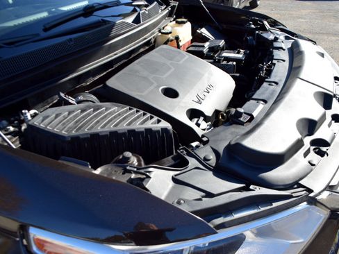 Used 2019 Chevrolet Traverse LT w/ LPO, Floor Liner Package image 23