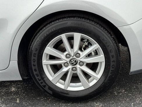 Used 2025 Toyota Camry LE image 5