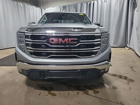 Certified 2025 GMC Sierra 1500 SLT image 13