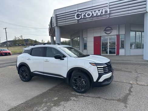 New 2026 Nissan Kicks SR image 1