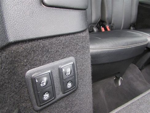 Used 2012 Mercedes-Benz GL 550 4MATIC image 42