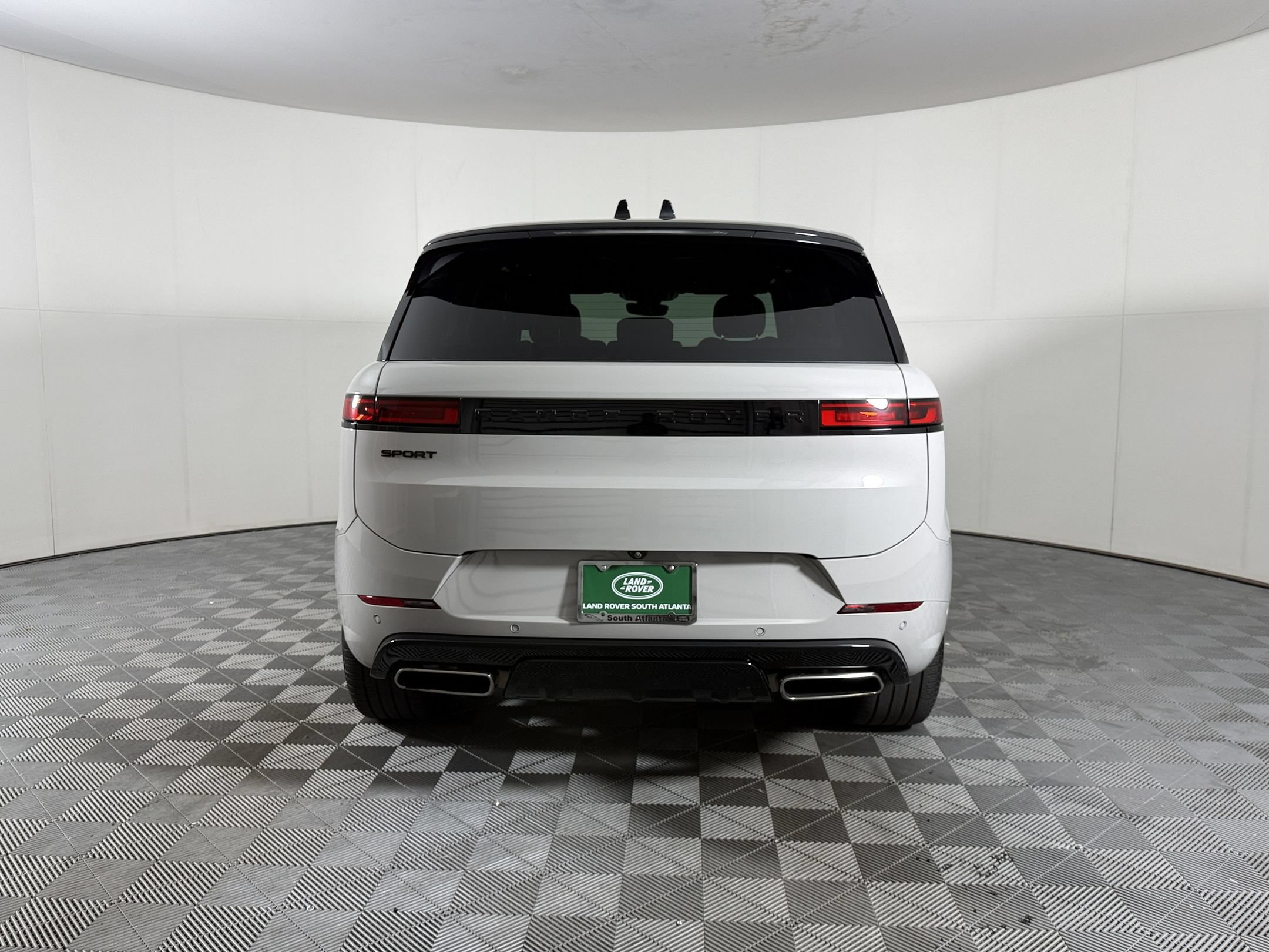 Used 2024 Land Rover Range Rover Sport Dynamic SE AWD/4WD image 10