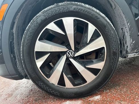 Used 2023 Volkswagen ID.4 Pro image 27