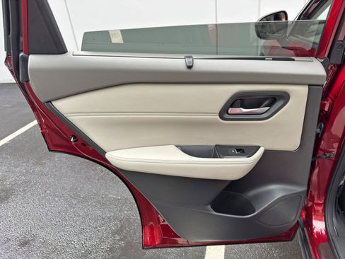Used 2023 Nissan Rogue SL w/ SL Premium Package FWD image 41