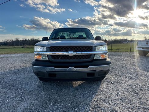 Used 2005 Chevrolet Silverado 1500 4x4 Regular Cab image 11