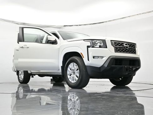 Used 2023 Nissan Frontier SV w/ SV Convenience Package image 49