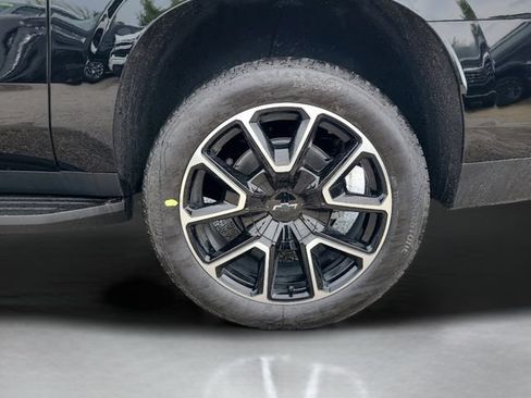 New 2026 Chevrolet Suburban RST w/ Comfort Package RWD image 38