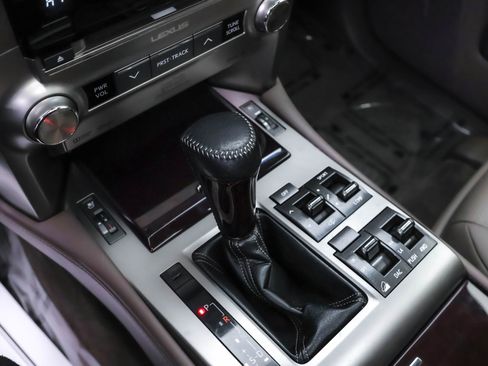 Used 2018 Lexus GX 460 Luxury image 12