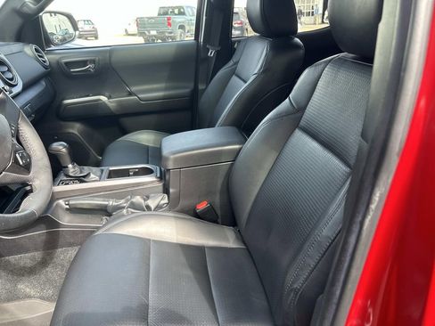 Used 2023 Toyota Tacoma TRD Sport w/ TRD Premium Sport Package image 15